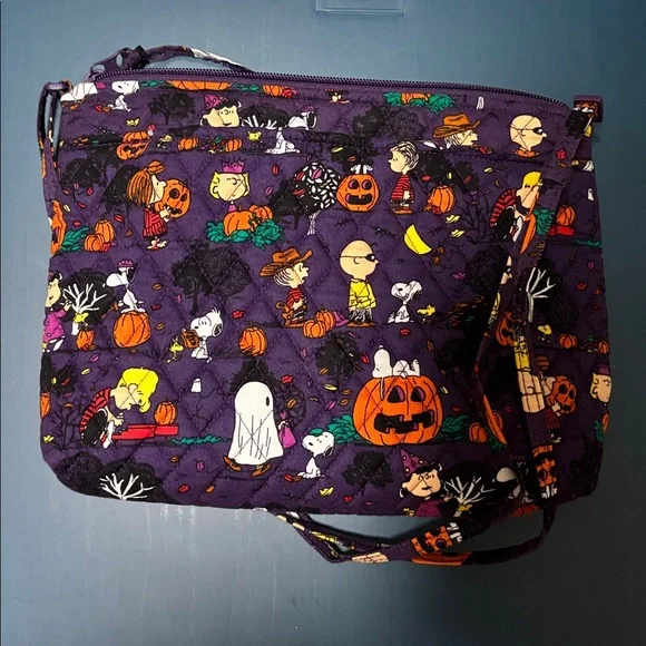 Vera Bradley Peanuts Large Hipster - Picture 2 of 4